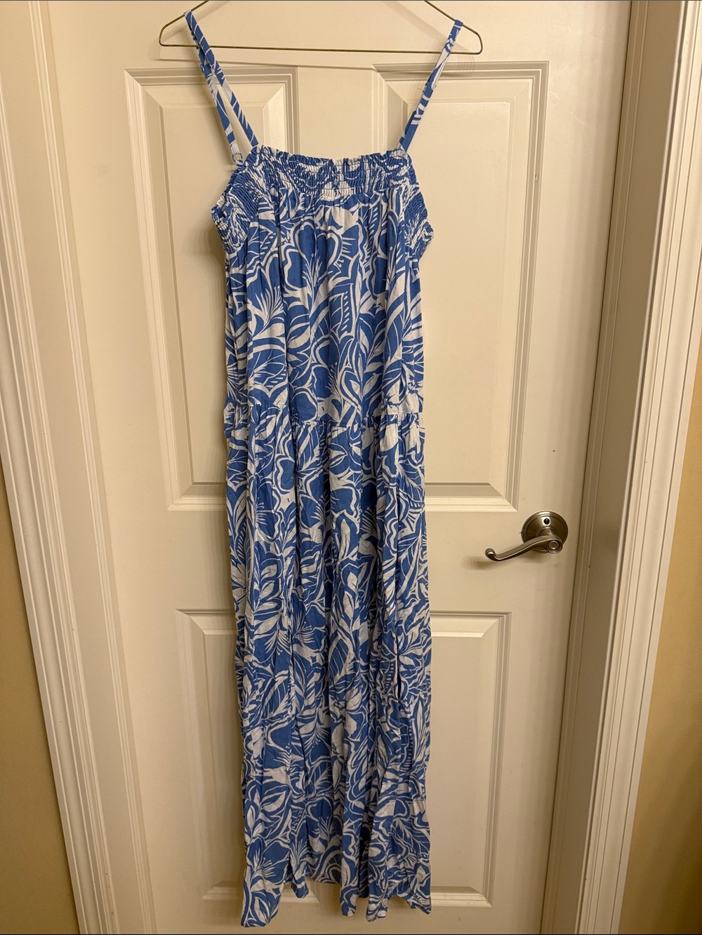 Brand new: Old Navy Airy Smocked Maxi Dress